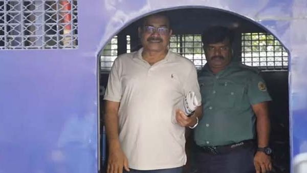 যে অভিযোগে ৫ বছর দণ্ড নিয়ে জেলে এমপি হারুন
