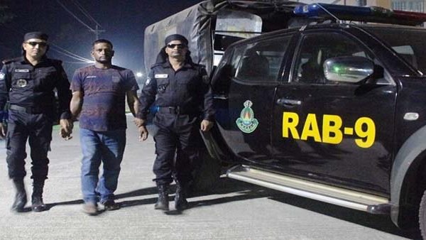 শাহপরানে পলাতক আসামি গ্রেপ্তার