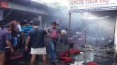 শহরতলীর টুকের বাজারে ভয়াবহ অগ্নিকান্ড