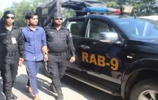 পীরেরবাজার থেকে ১৯১পিস ইয়াবাসহ যুবক আটক