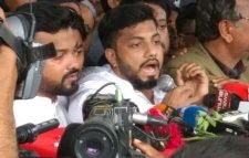 যত বাধাই আসুক ভোট থেকে সরব না: ইশরাক