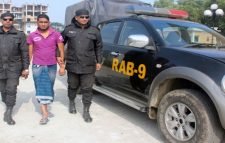 জৈন্তাপুরে ২১ কেজি গাঁজাসহ মাদক ব্যবসায়ী আটক