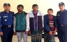 দোয়ারাবাজারে চোলাইমদসহ আটক ৩