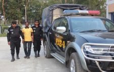 খাসদবির থেকে ওয়ারেন্টভূক্ত পলাতক আসামী গ্রেফতার