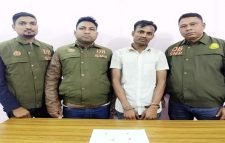 সিলেটের লাক্কাতুরা থেকে ইয়াবাসহ মাদক ব্যবসায়ি আটক