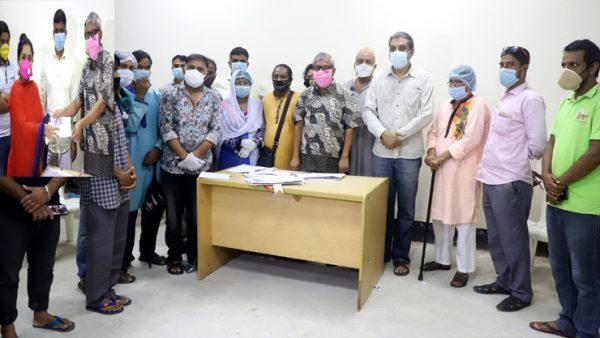 করোনায় ক্ষতিগ্রস্ত শিল্পি-কলাকুশলীদের নগদ সহায়তা দিয়েছে সিসিক ।