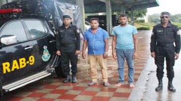 সিলেটে ভারতীয় প্রসাধনী সামগ্রী ও ঔষধের বড় চালান জব্দ, আটক ২
