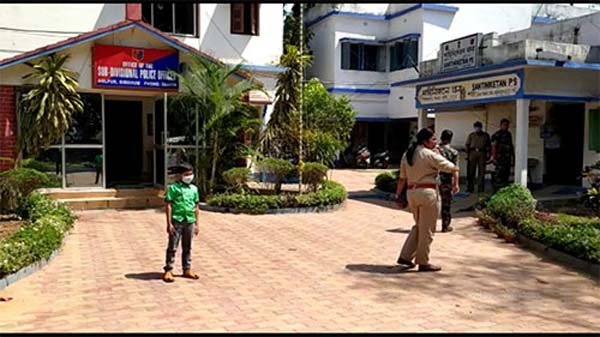 এস টি এফের জেরায় গোপন তথ্য ফাঁস করল চার বাংলাদেশি সুপারি কিলার