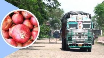 ভোমরা বন্দর দিয়ে পেঁয়াজ আমদানি শুরু