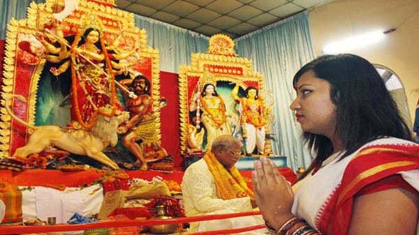 দূর্গোৎসব শুরু আজ, বৃহস্পতিবার মহাষষ্ঠী