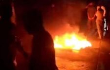 শ্রমিক নেতা হারিছ কে গ্রেফতারের প্রতিবাদে সড়ক অবরোধ