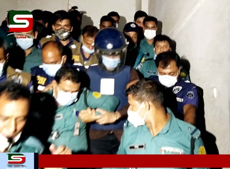 আলোচিত রায়হান হত্যা মামলার মুল আসামী আকবর ৭দিনের রিমান্ডে (ভিডিওসহ)