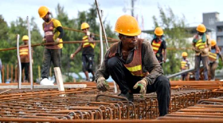 সৌদিতে বাতিল হচ্ছে ‘কফিল পদ্ধতি’, যেসব সুবিধা পাবেন শ্রমিকরা