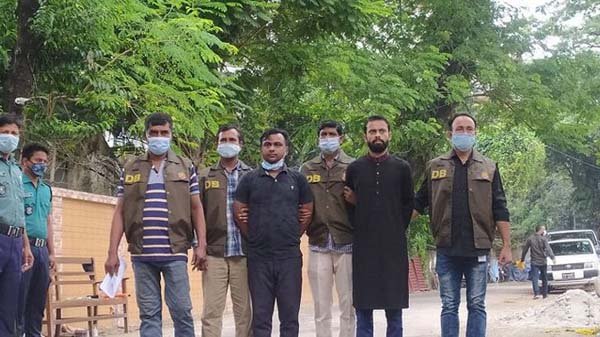 দশ মাসেই হাতিয়ে নেয় ২৮৬ কোটি টাকা