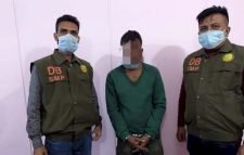 বালুচর থেকে ইয়াবাসহ মাদক ব্যবসায়ী গ্রেফতার