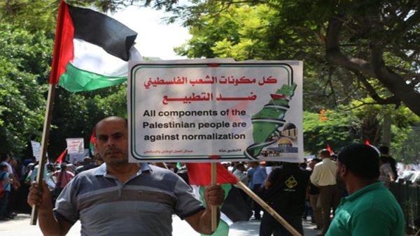 ইসরায়েলের সঙ্গে সম্পর্কের বদলে প্রতিরোধ অব্যাহত রাখাবে হামাস