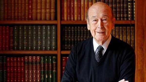 করোনায় আক্রান্ত হয়ে মারা মারা গেলেন ফ্রান্সের সাবেক প্রেসিডেন্ট