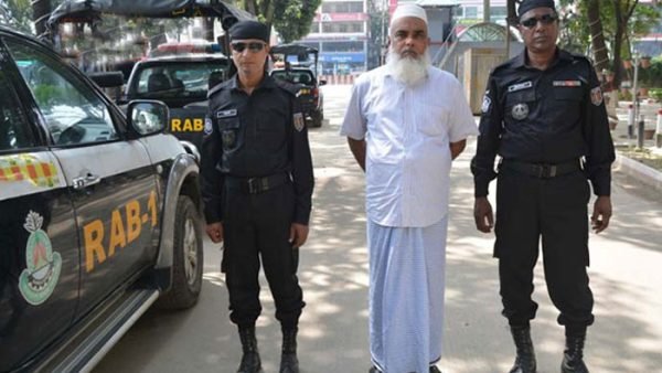 স্বাস্থ্য অধিদপ্তরের সেই গাড়িচালক কারাগারে