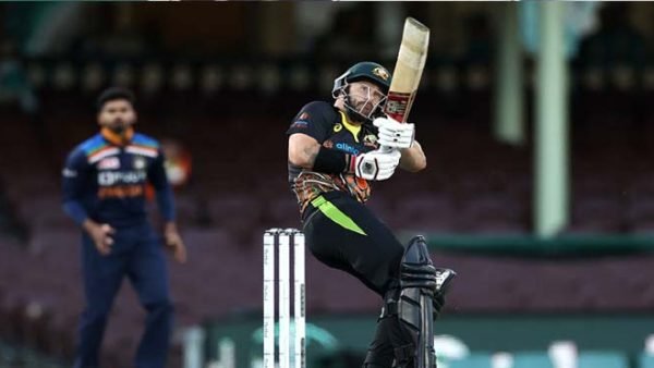 ভারতকে ১৯৫ রানের টার্গেট দিয়েছে স্বাগতিক অস্ট্রেলিয়া