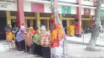 ২৪ পৌরসভায় ভোটগ্রহণ চলছে