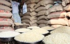 ভারত-সিঙ্গাপুর থেকে ৮৬৭ কোটি টাকার চাল কিনবে সরকার