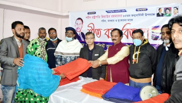 ন্যাশনালিস্ট অনলাইন এক্টিভিস্ট ফোরাম সিলেটের শীতবস্ত্র বিতরণ অনুষ্ঠিত