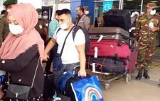 লন্ডন থেকে আসা আরও ৯৯ যাত্রী কোয়ারেন্টিনে