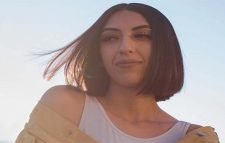 করোনায় চাকরিহারা তরুণীদের নগ্ন ছবি বিক্রি, তাও মিটছে না অভাব