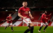 শেষ মুহূর্তের গোলে এফএ কাপের কোয়ার্টারে ম্যানইউ