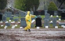 করোনায় ৫ লাখ মৃত্যু দেখল যুক্তরাষ্ট্র