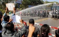 মিয়ানমারে জান্তাবিরোধী বিক্ষোভে পুলিশের গুলি, নিহত ২