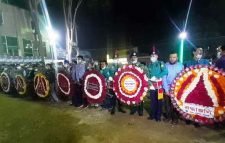 একুশের প্রথম প্রহরে সিলেট শহীদ মিনারে শ্রদ্ধা নিবেদন