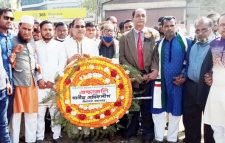 আন্তর্জাতিক মাতৃভাষা দিবসে মহানগর শ্রমিকলীগের শ্রদ্ধা নিবেদন