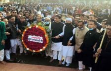 মাতৃভাষা দিবসে সিলেট জেলা আ.লীগের প্রভাতফেরি ও শ্রদ্ধা নিবেদন