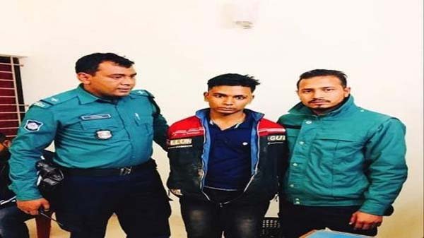 শাহপরাণে সৎ মা ও বোনকে কুপিয়ে হত্যা, ঘাতক আটক