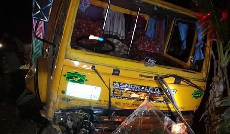 সড়ক দুর্ঘটনায় ইউপি চেয়ারম্যান প্রার্থীসহ নিহত ২