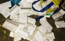 নগরে সড়কে ফেলে যাওয়া ব্যাগে জাতীয় পরিচয়পত্র