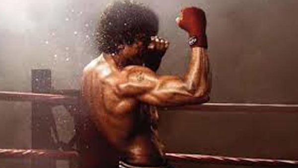 তুফানের টিজার দেখে মুগ্ধ বলিউড তারকারা