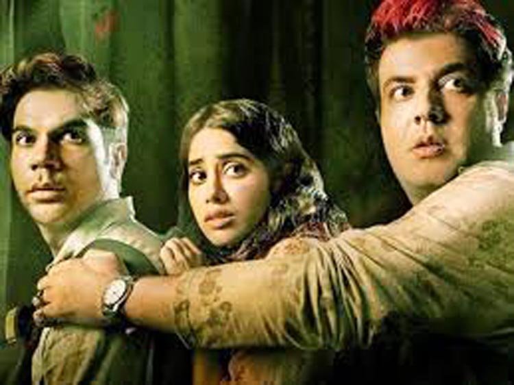 রাজকুমার-জাহ্নবীর হরর কমেডি ‘রুহি’র বাজিমাত