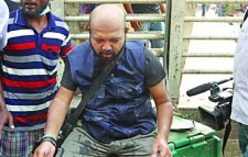 সাংবাদিক কেন টার্গেট?