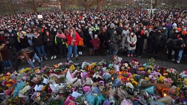 নারী হত্যার অভিযোগে লন্ডনে পুলিশের বিরুদ্ধে বিক্ষোভ