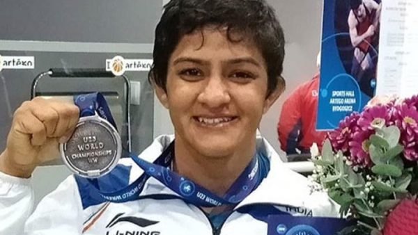 প্রতিযোগিতার  হেরে আত্মঘাতী কুস্তিগীর রীতিকা ফোগত