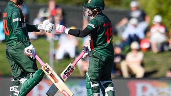 তামিম-মিঠুন ঝলকে বাংলাদেশের লড়াইয়ের পুঁজি