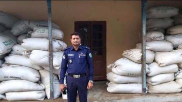 শ্রীমঙ্গলে ৮৭ বস্তা ভেজাল চা পাতা উদ্ধার, গ্রেপ্তার ৩