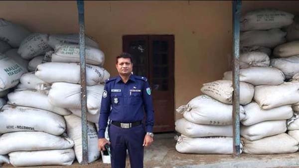 শ্রীমঙ্গলে ৮৭ বস্তা ভেজাল চা পাতা উদ্ধার, গ্রেপ্তার ৩