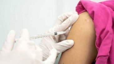 একদিনে টিকা নিয়েছেন ৪১ হাজার মানুষ