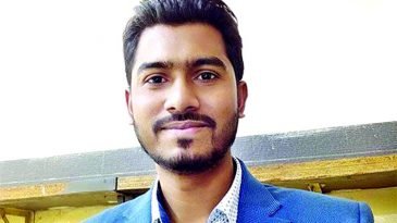 ডিজিটাল আইনে মামলা অতঃপর ফেইসবুক লাইভে ক্ষমা চাইলেন – নূর
