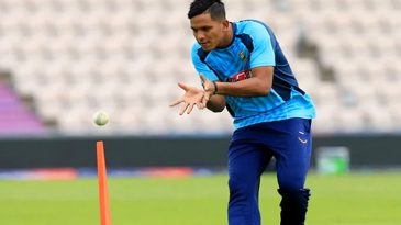 রোজা রেখে কঠোর অনুশীলনে সাইফউদ্দিন-মাহমুদউল্লাহ