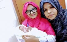 রুনার চোখে জল