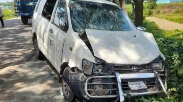 দুর্ঘটনায় সিলেটগামী মাইক্রোবাস, নিহত ২